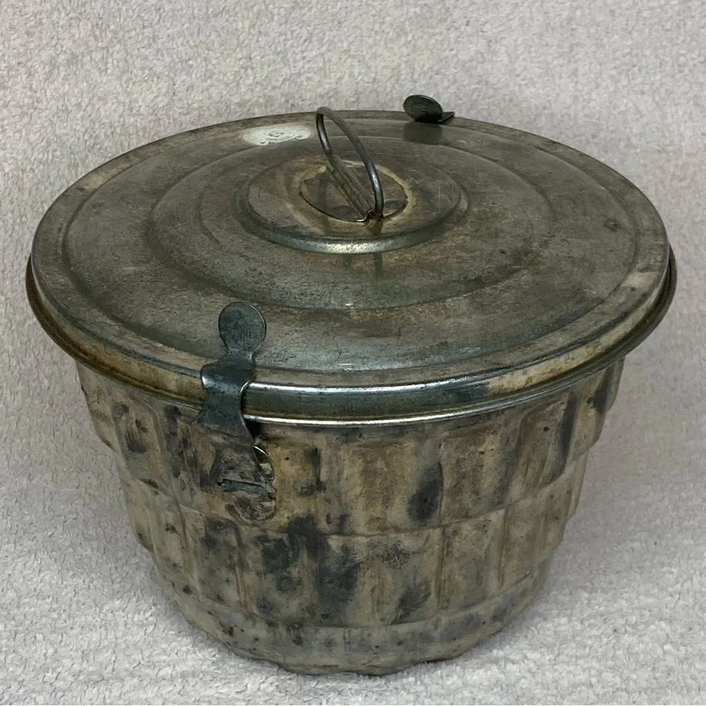 Antique 1920s Steamed Pudding Pudding/Cake Mold Lid Vintage VTG Retro Primitive